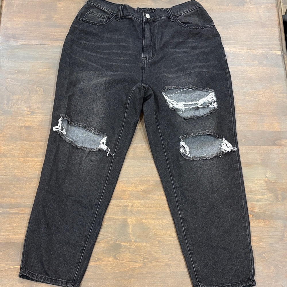 Black Distressed Jeans